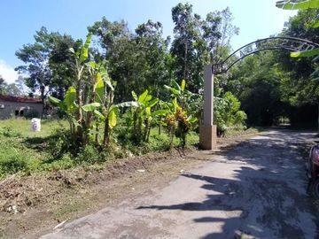Hunian Premium Etnik dengan Bata Expose di Prambanan