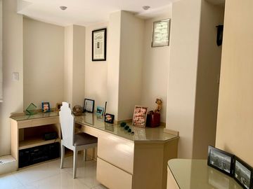 CASA EN VENTA EN CONJUNTO EN INTERLOMAS