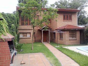 Casa en venta en Burzaco Este