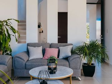 Casa en preventa al norte de Mérida en privada con doble pórtico