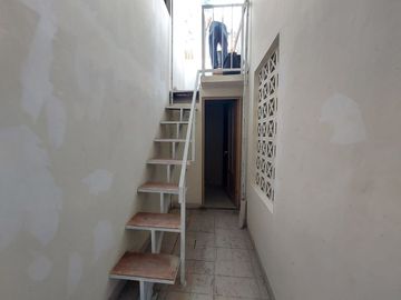DIJUAL MURAH! RUMAH CANTIK MINIMALIS MODERN SIAP HUNI DEKAT JAKAL