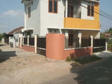 RUMAH MINIMALIS 2LT SIAP HUNI DI JALAN GODEAN