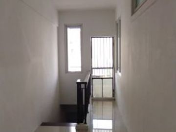 Rumah Keren 2 Lantai Siap Huni di Jl. Jombang Raya Dekat Sta Sudimara 6244