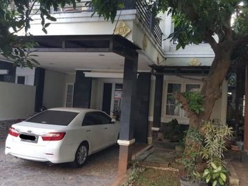 JUAL RUMAH 2 LANTAI KAWASAN ELIT DI KOTA WISATA CIBUBUR