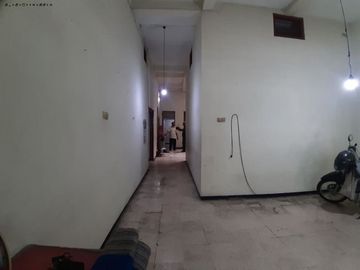 Rumah Dukuh Kupang Barat Bebas banjir, bisa untuk rumah kost