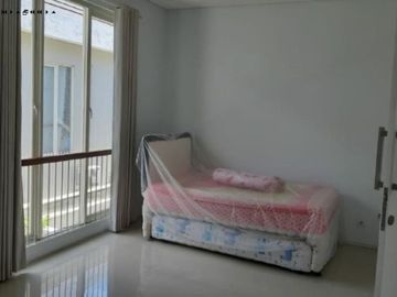 Rumah Greenhill Citraland utara cluster terdepan Listrik 3500 watt (token)