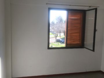 Departamento en venta en Ezpeleta Oeste
