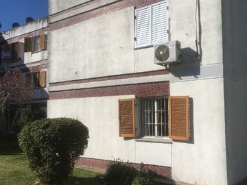 Departamento en venta en Ezpeleta Oeste