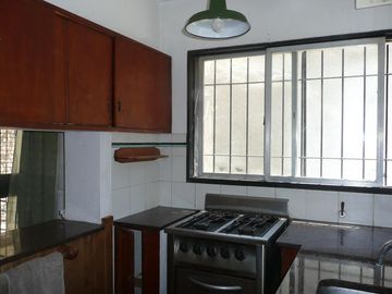 CASA EN ADROGUE EN EXCELENTE UBICACION