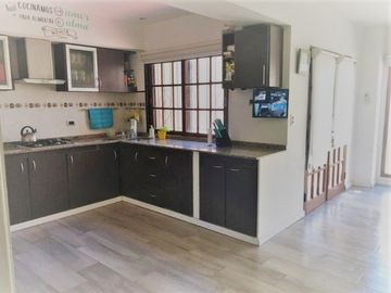 Excelente Chalet a nuevo - 5 ambientes - Nuevo Valor!