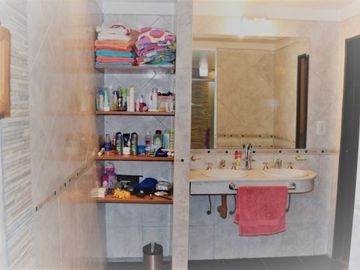 Excelente Chalet a nuevo - 5 ambientes - Nuevo Valor!