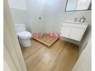 🏡 DEPARTAMENTO EN PRE- VENTA - 
📍 A espaldas de la Torre UPAO
🚶‍♂️ A pasos de la Corte Superior, a unas cuadras del Mall y el Óvalo Papal.
⏱️ A sol