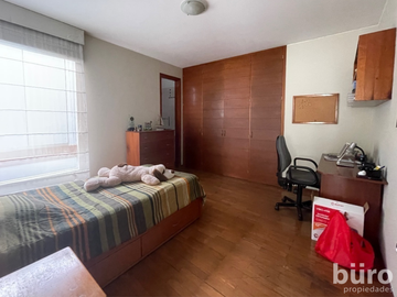 ACOGEDORA CASA CON JARDIN Y 3/4 DORM EN VENTA EN SURCO