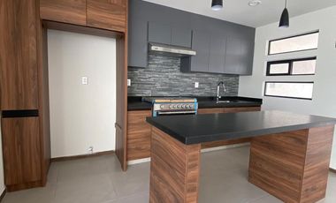 VENTA DE CASA  EN CIMERA