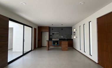 VENTA DE CASA  EN CIMERA