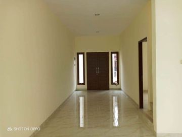 RUMAH MEWAH SIAP HUNI DEKAT PUSAT KOTA JOGJA
