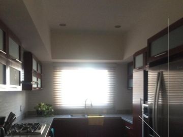 CASA EN VENTA EN FRACC. PORTA ALTA, TEPIC (FC)