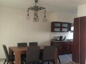 CASA EN VENTA EN FRACC. PORTA ALTA, TEPIC (FC)