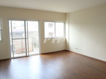 PH757 Townhouse For Sale In Visayas Avenue At 9.6M