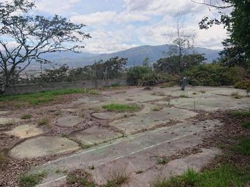 Venta espectacular terreno de 5.325m2, Vista, Ideal para constructores, Nayón