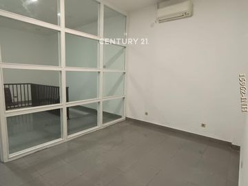 Disewakan Ruko 2 Lantai Yang Luas Cocok Untuk Usaha Di Sektor 9