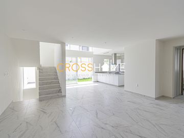 Excelente Casa en Venta a estrenar en Hacienda Carlota, Corregidora.