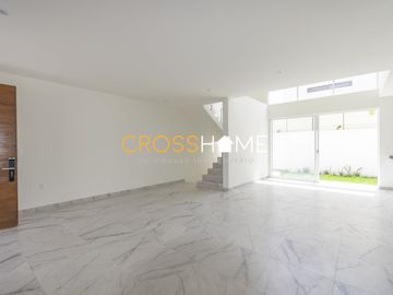 Excelente Casa en Venta a estrenar en Hacienda Carlota, Corregidora.