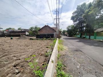 Dijual Tanah Kavling Selatan Jl. Raya Jogja-Solo; 3 Jutaan