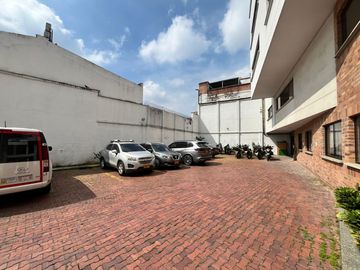 oficina en arriendo en santa mónica residencial. Cod A18020