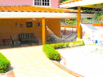 House with Guest House in Coronado