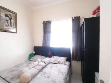 Rumah Purimas Hadap Selatan