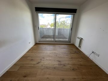 Depto 2 dormitorios en venta - balcon terraza- vista al parque - cochera