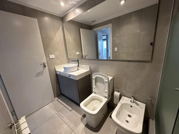 Depto 2 dormitorios en venta - balcon terraza- vista al parque - cochera