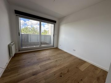 Depto 2 dormitorios en venta - balcon terraza- vista al parque - cochera