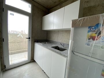 Depto 2 dormitorios en venta - balcon terraza- vista al parque - cochera