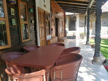 Cabaña campestre en privada arbolada