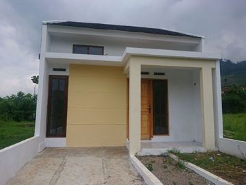 Rumah Nyaman dan Asri Murah di Nagreg Dekat Jalan Raya.