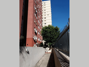 Departamento en Venta en Villa Crespo 3 ambientes 50 m2 al contrafrente, totalmente reciclado - Thames 400