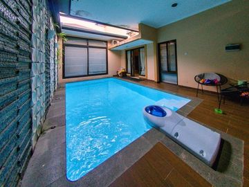 Rumah Mewah ada Kolam Renang di Menteng Bintaro Jaya