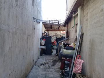 EXCELENTE CASA EN 2 PLANTAS ZONA CHILAVERT.