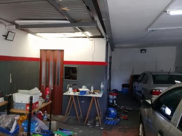 EXCELENTE CASA EN 2 PLANTAS ZONA CHILAVERT.