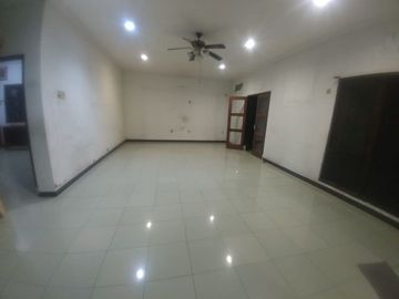 Rumah bisa jadi kantor di Jl Mampang Prapatan, 7287-CW 0811111----