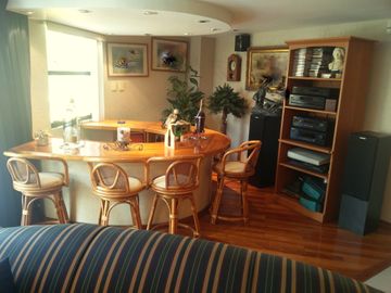 SE VENDE HERMOSA RESIDENCIA EN LA HERRADURA