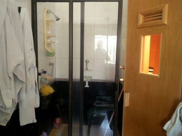 SE VENDE HERMOSA RESIDENCIA EN LA HERRADURA