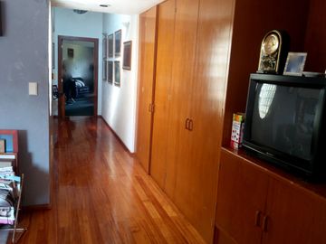 SE VENDE HERMOSA RESIDENCIA EN LA HERRADURA