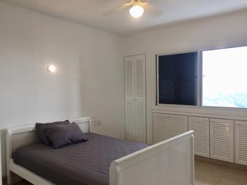 Departamento Dúplex Club Casa Blanca, Océano Pacífico: En Venta Exclusivo Departamento En La Playa, Urbanización Privada, Guardianía Permanente, Ecuad