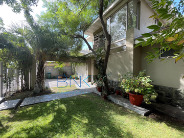 Casa en arriendo de 4 dorm. Parque Cousiño Macul