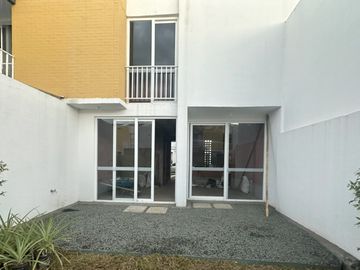 casa en venta en ciudadela el castillo. Cod V16430