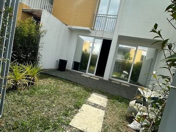 casa en venta en ciudadela el castillo. Cod V16430