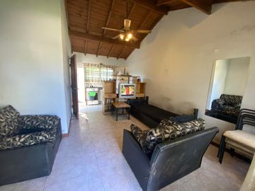 LATORRE PROP. VENDE CHALET 2 AMB CON PARQUE - HERMOSO ENTORNO CERCA DEL MAR